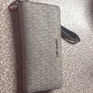 Michael Kors Light Tan Wristlet